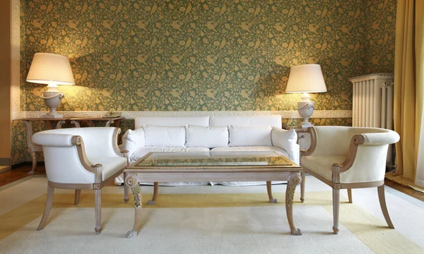 Nterior luxury apartment, comfortable classic living room — Stock Photo, Image