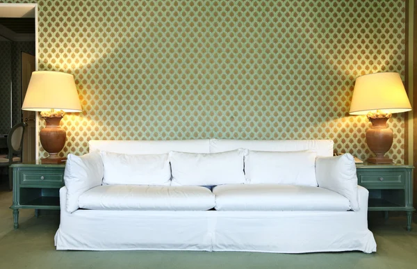Interior luxury apartment, comfortable suit, divan — Stock Photo, Image
