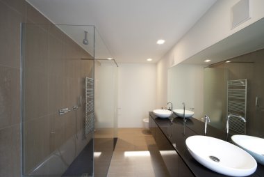 güzel yeni daire banyo