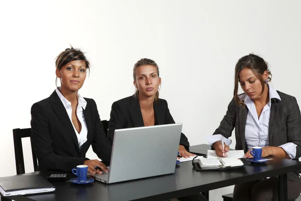 Three young businesswomen — Stock Photo, Image
