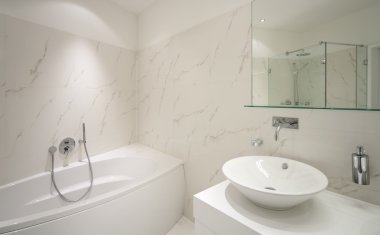 modern bir ev, güzel iç banyo