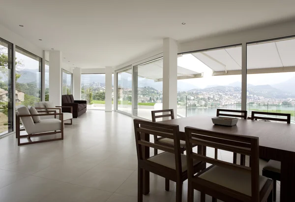 Hermoso interior de una casa moderna — Foto de Stock