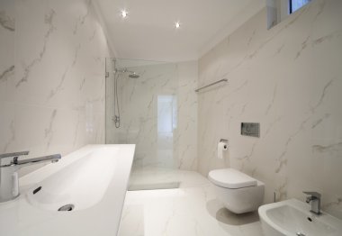 modern bir ev, güzel iç banyo