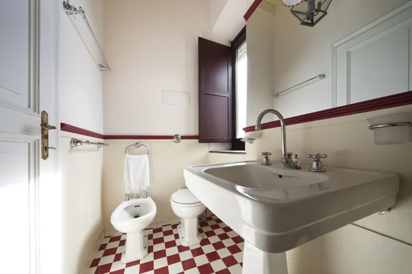 Kule, lüks konut daire, banyo — Stok fotoğraf