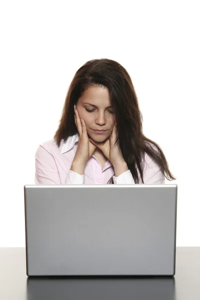 Joven mujer de negocios con portátil — Foto de Stock