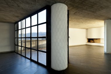 Modern boş villa, geniş pencere