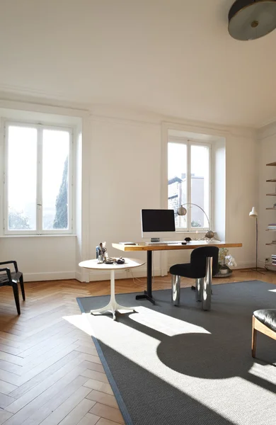 Bom apartamento remodelado — Fotografia de Stock