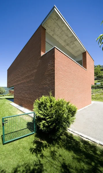 Moderne bakstenen huis — Stockfoto