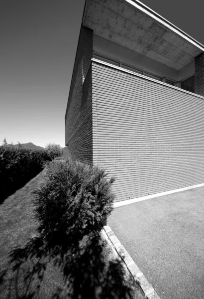 Casa de tijolo moderna — Fotografia de Stock