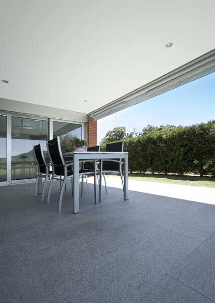 Современный кирпичный дом
