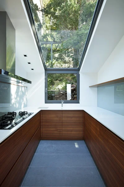 Moderno apartamento vazio, cozinha — Fotografia de Stock