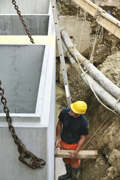 Trabajador para trabajar en un astillero —  Fotos de Stock