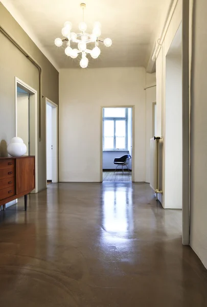 Schöne Wohnung renoviert — Stockfoto