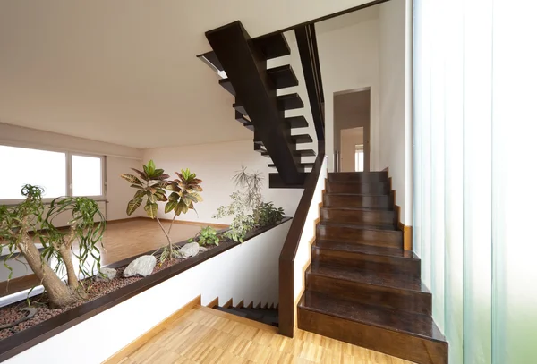 Schwarze Treppe — Stockfoto