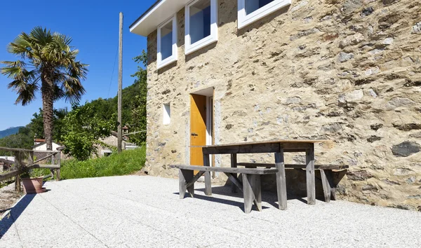 Holiday home in the mountains — Stock Photo, Image