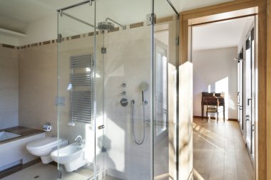 iç mekan, güzel bir daire, banyo