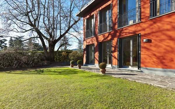 Red house, outdoor — Stock Photo, Image