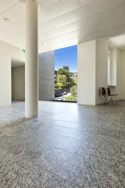 Intérieur du bâtiment, sol en granit — Photo