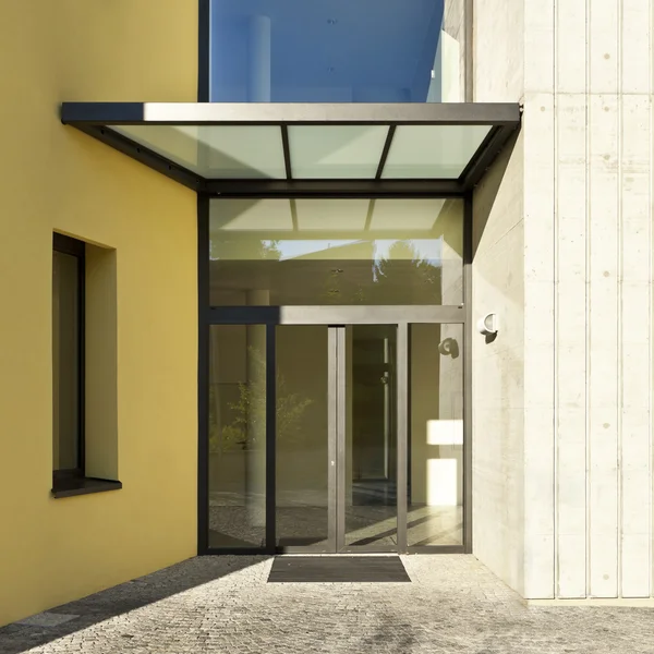 Yellow mansion facade Stock Photo by ©Zveiger 38907959