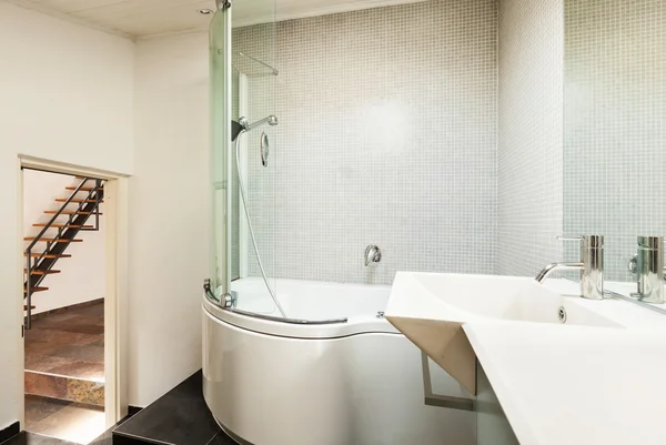 Modern bathroom in an old loft — Stok fotoğraf