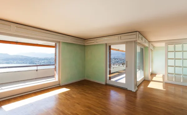 Empty apartment classic — Stock Photo, Image