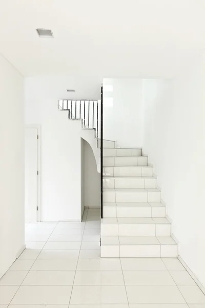 Intérieur de la maison, coin de la fenêtre — Photo