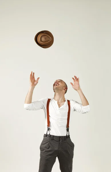 Joga chapéu no ar — Fotografia de Stock