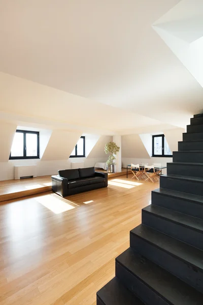 Vackra loft, vardagsrum — Stockfoto