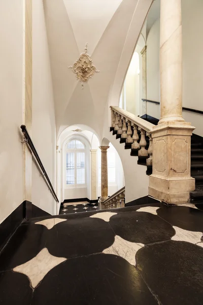 Staircase of a classic historic building — Stock Photo, Image