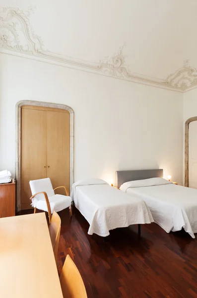 Hotelkamer, weergave slaapkamer — Stockfoto