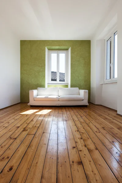 Casa interior, sofá e janela — Fotografia de Stock