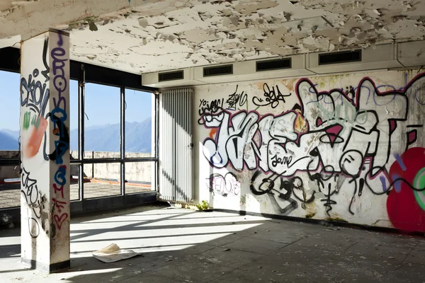 Edificio abandonado — Foto de Stock