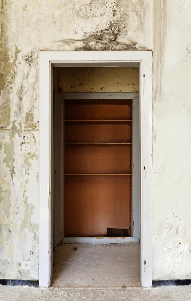 Casa velha, porta — Fotografia de Stock