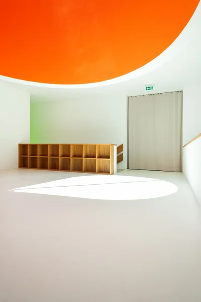 Interieur, moderne Schule — Stockfoto