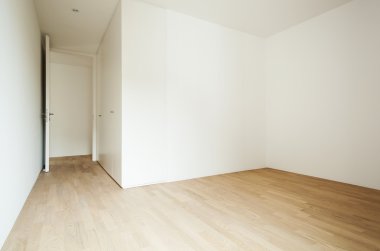 Kapısı olan boş bir oda