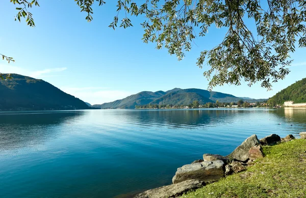 Spätsommer am See — Stockfoto