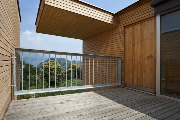 Ökologisches Haus, Terrasse — Stockfoto