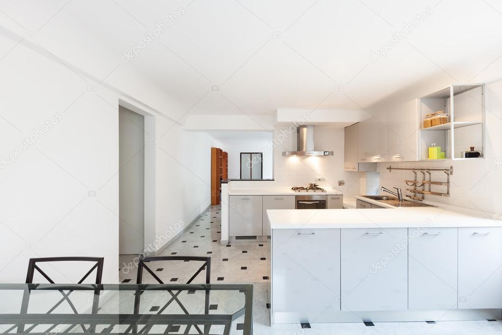 interieur, klein appartement — Stockfoto © Zveiger #43449133 interieur, klein appartement — Stockfoto © Zveiger #43449133