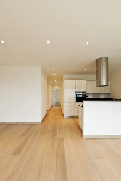 Νέο διαμέρισμα, κουζίνα — Stockfoto