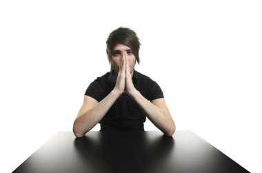 çocuk düşünüyor