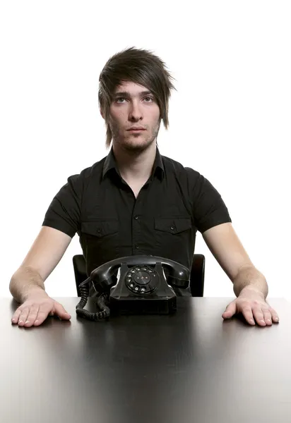 Homme avec téléphone vintage — Photo