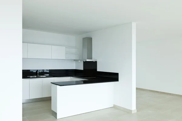 Yeni daire, mutfak — Stok fotoğraf