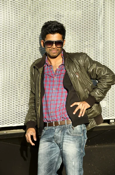 Young man with sunglasses — Stock Photo, Image