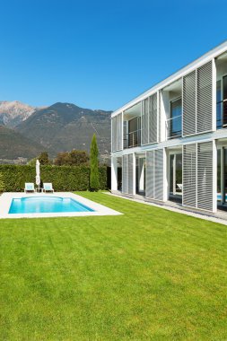Modern villa havuzlu