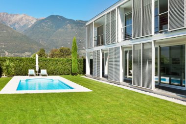 Modern villa havuzlu