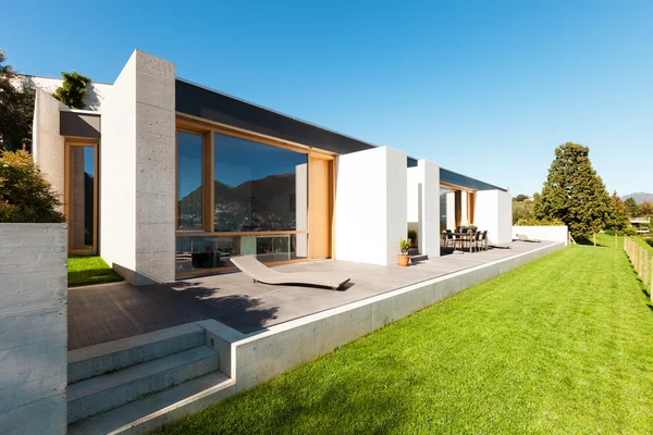 Modern villa — Stok fotoğraf