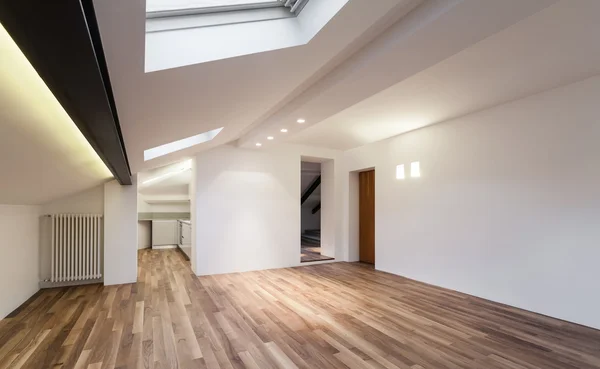 Inre av trevlig loft — Stockfoto