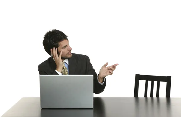 Homem de negócios com laptop — Fotografia de Stock