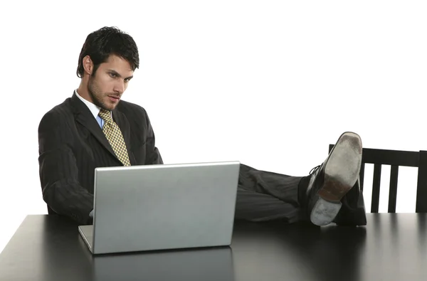 Homem de negócios com laptop — Fotografia de Stock