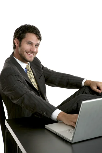 Homem de negócios com laptop — Fotografia de Stock